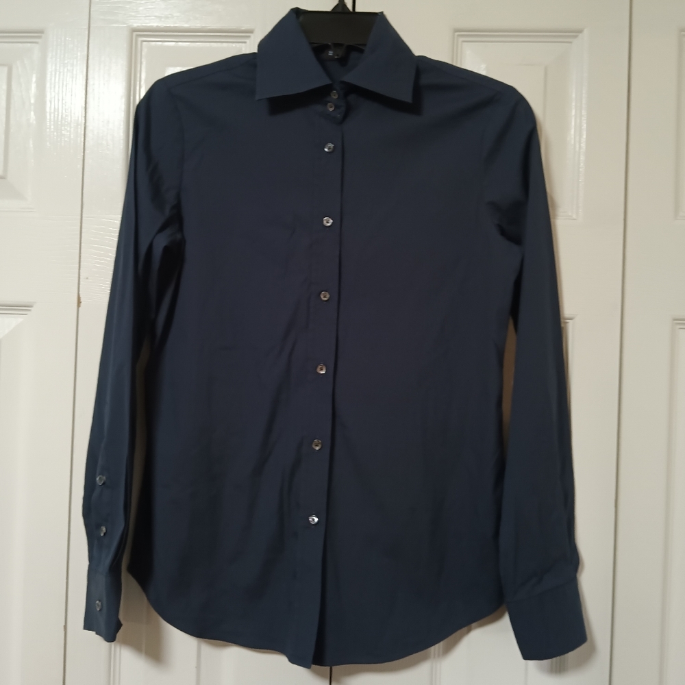 Alara Fitted Button Down Shirt - Picture 2 of 6